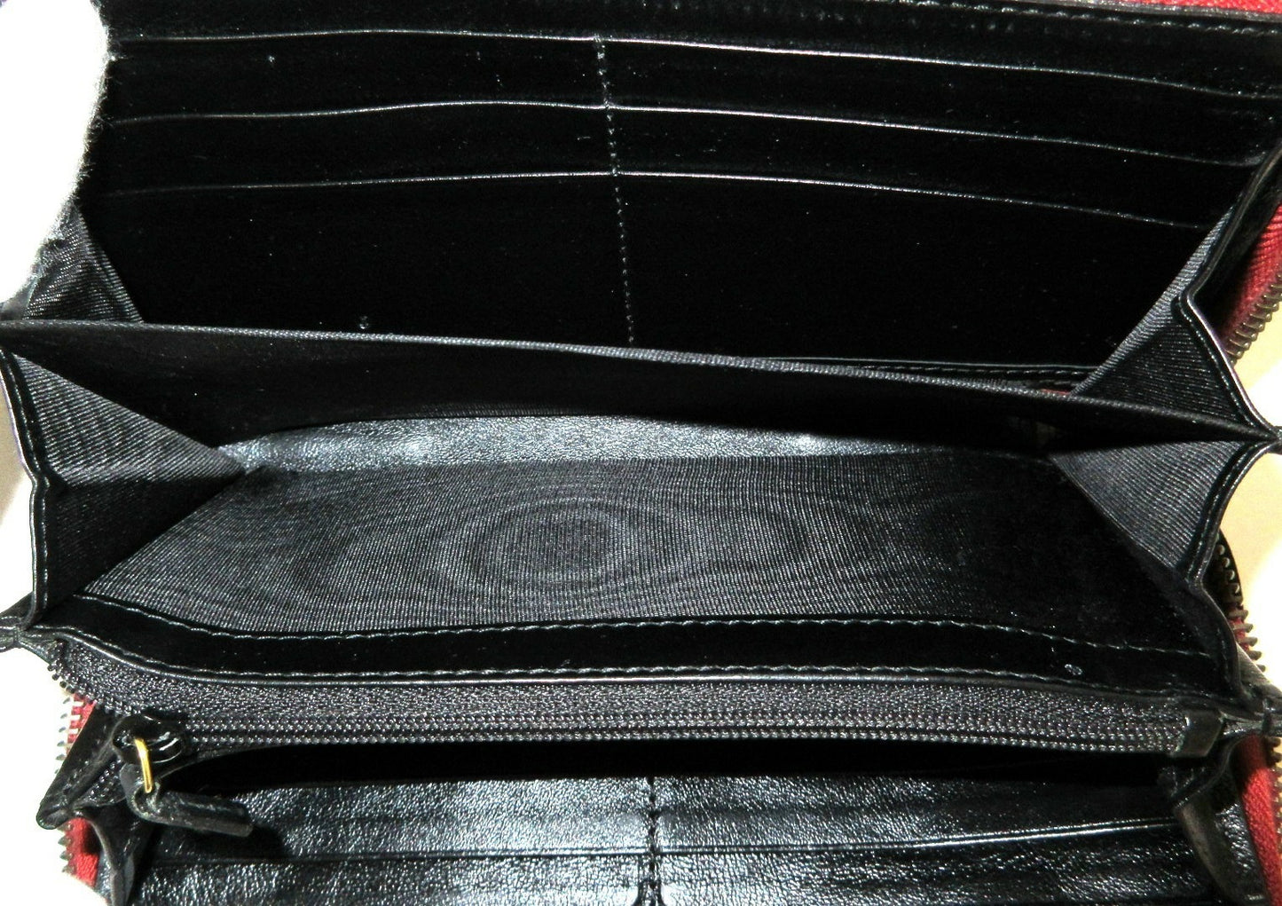 Gucci Marmont Round Zip Wallet 573810