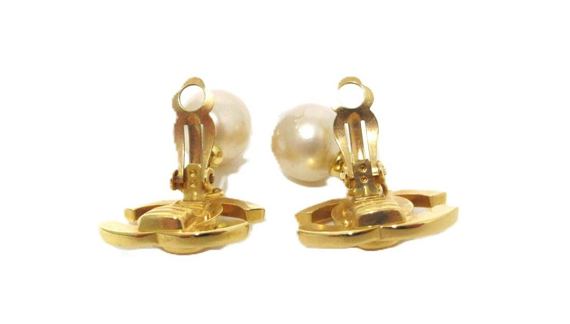 Chanel Coco Mark Turn Lock 96A Earrings