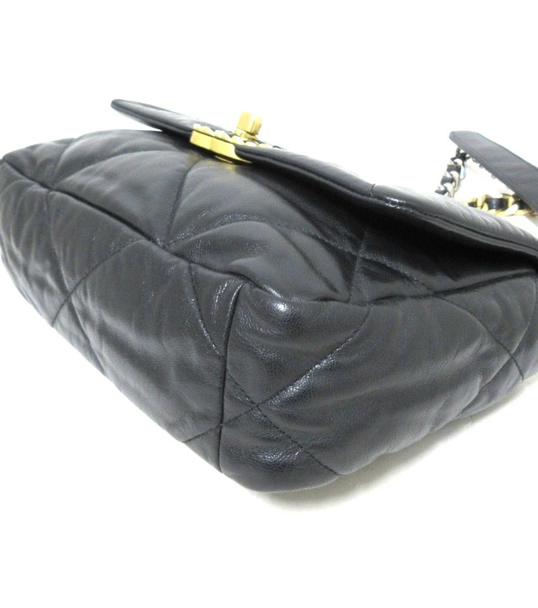 Chanel 19 Lambskin Chain Shoulder Bag, No. 28