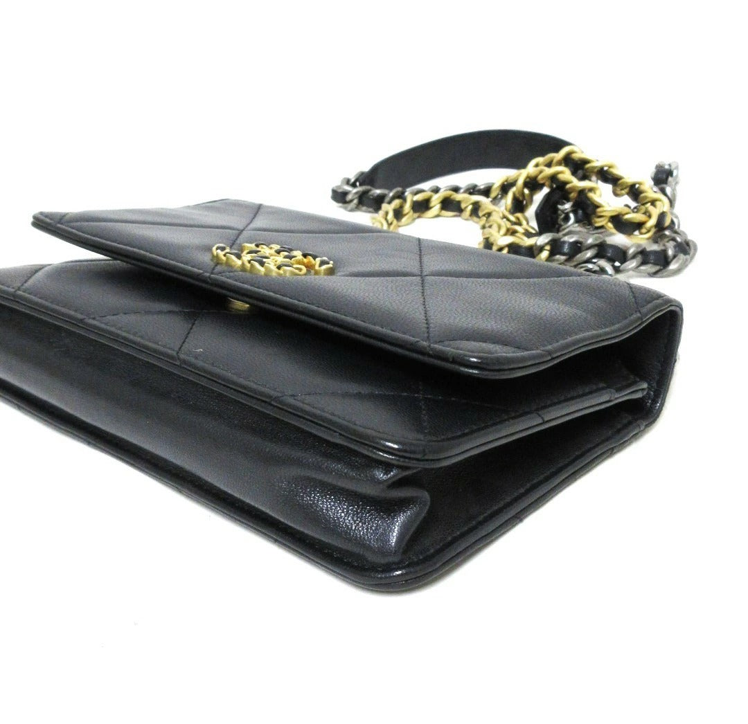 Chanel Chanel 19 Lambskin Chain Wallet, Black, 30s