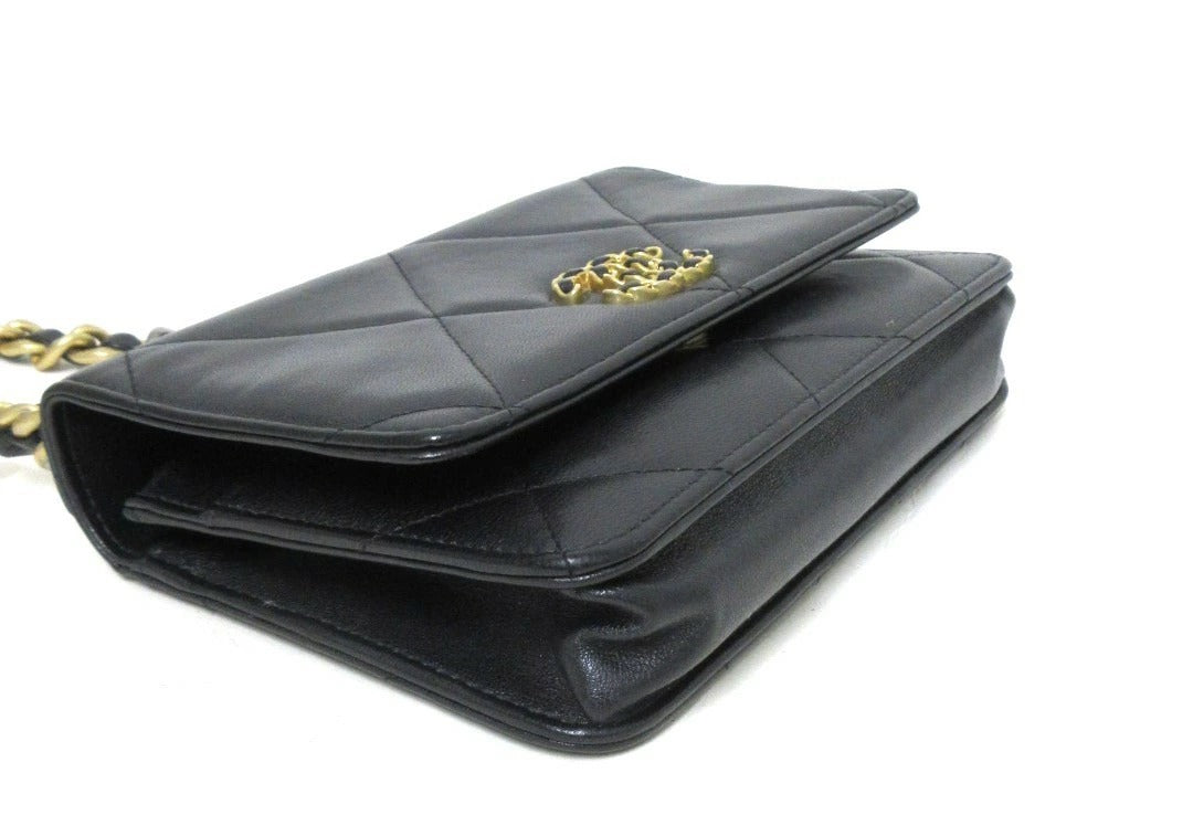 Chanel Chanel 19 Lambskin Chain Wallet, Black, 30s