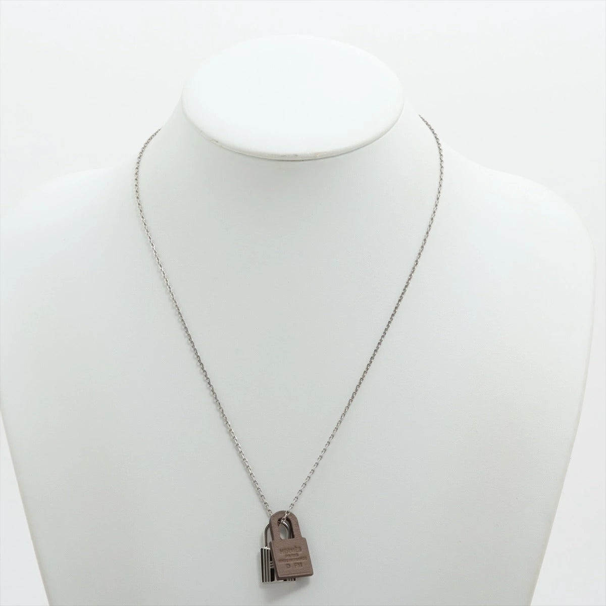 HERMES O'Kelly PM Necklace D Comes with storage bag and box Silver/Brown Necklace