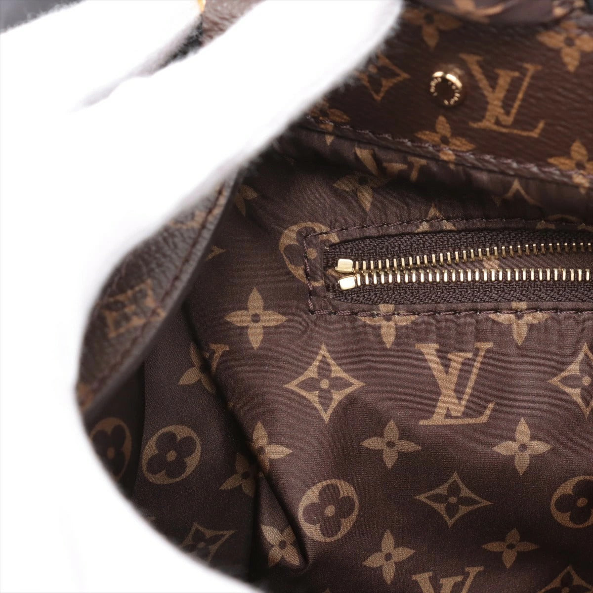 Louis Vuitton LV Pillow On The Go MM M21069 Tote Bag