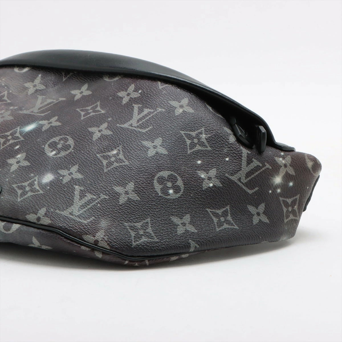 Louis Vuitton Monogram Galaxy Discovery Bumbag M44444 Waist Pouch Sling Bag