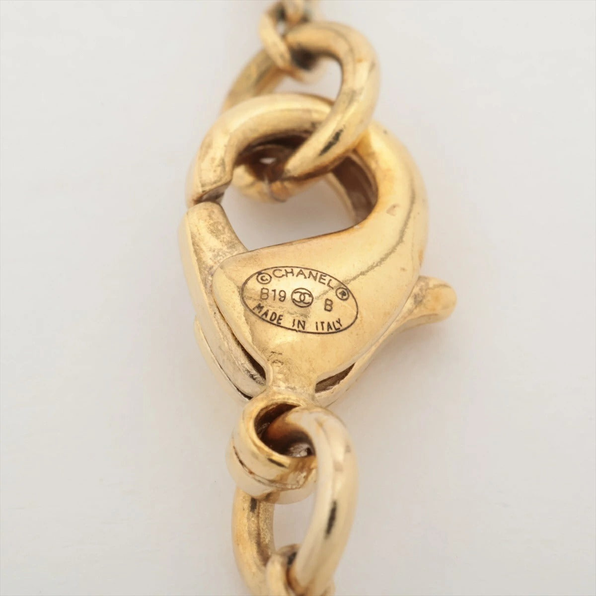 CHANEL Coco Mark Necklace B19B Gold, Pearl, Rhinestone Necklace