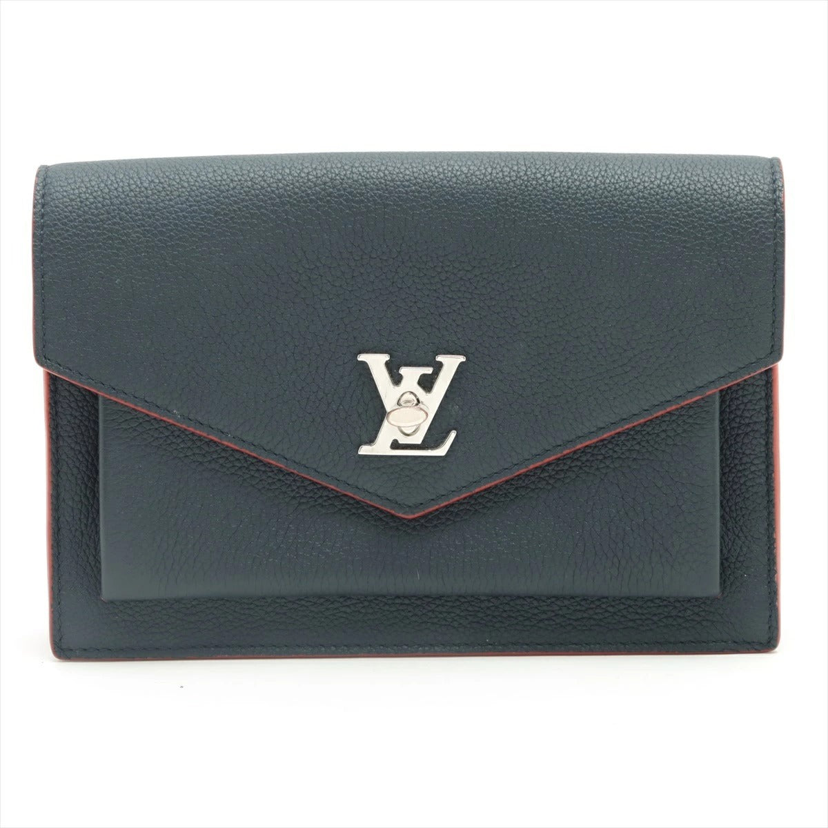 Louis Vuitton Taurillon Leather Lock Me Chain Shoulder M69400