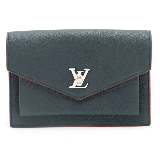 Louis Vuitton Taurillon Leather Lock Me Chain Shoulder M69400