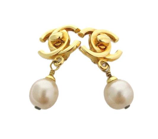 Chanel Coco Mark Turn Lock 96A Earrings