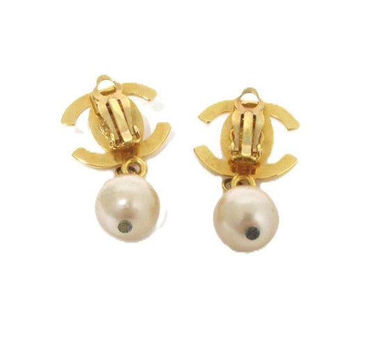 Chanel Coco Mark Turn Lock 96A Earrings