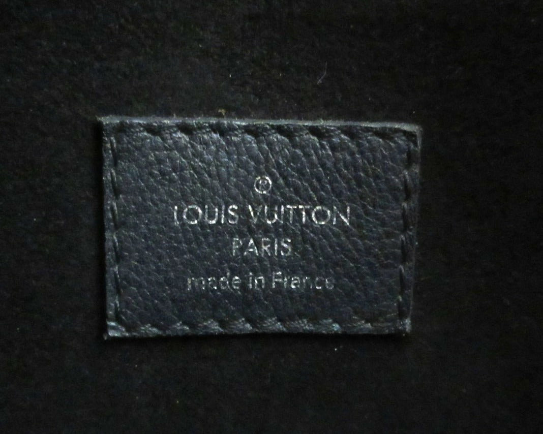 Louis Vuitton Epi Twist Tote M52810 Black