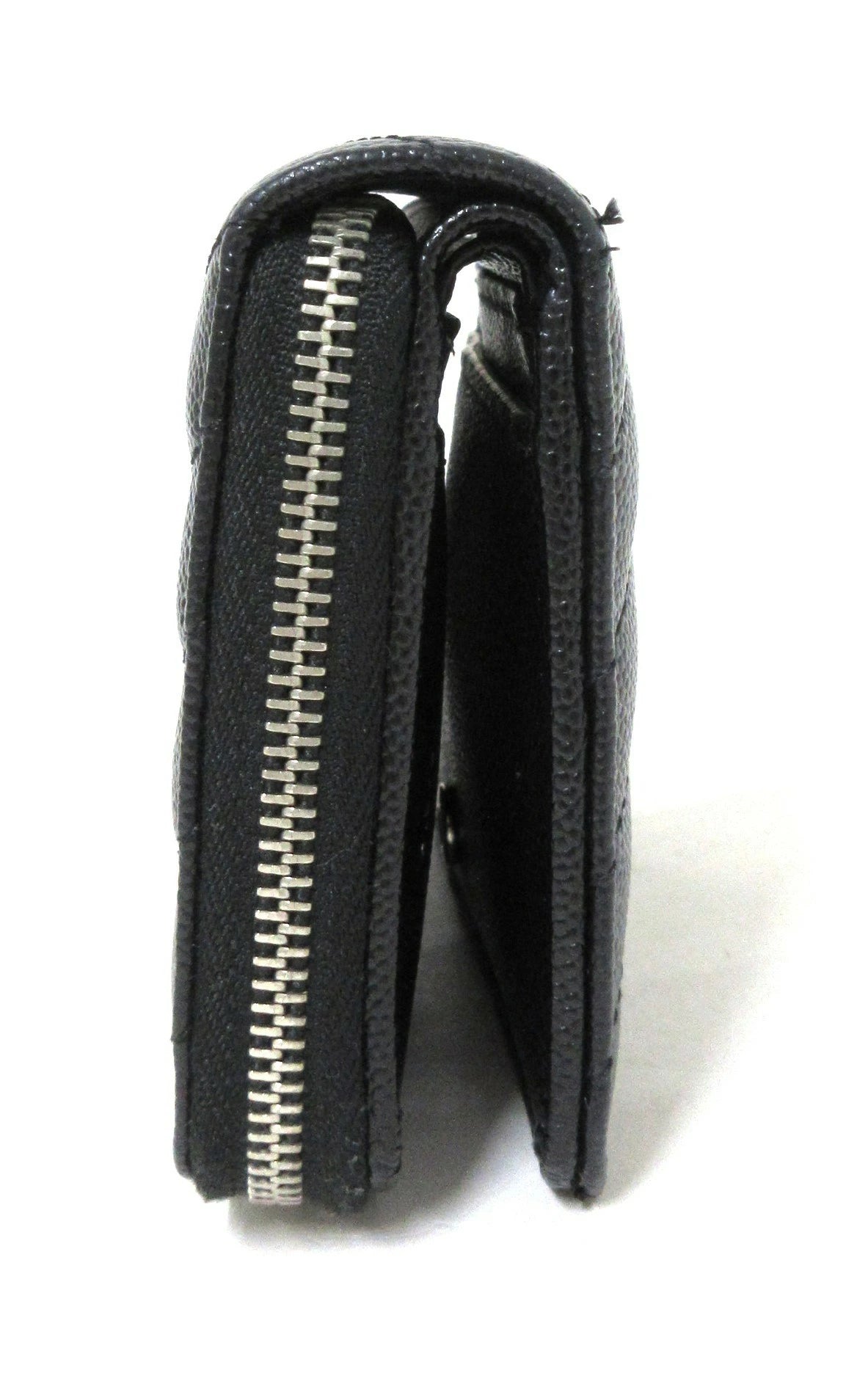 Yves Saint Laurent Paris V-stitch YSL logo leather compact wallet 403723