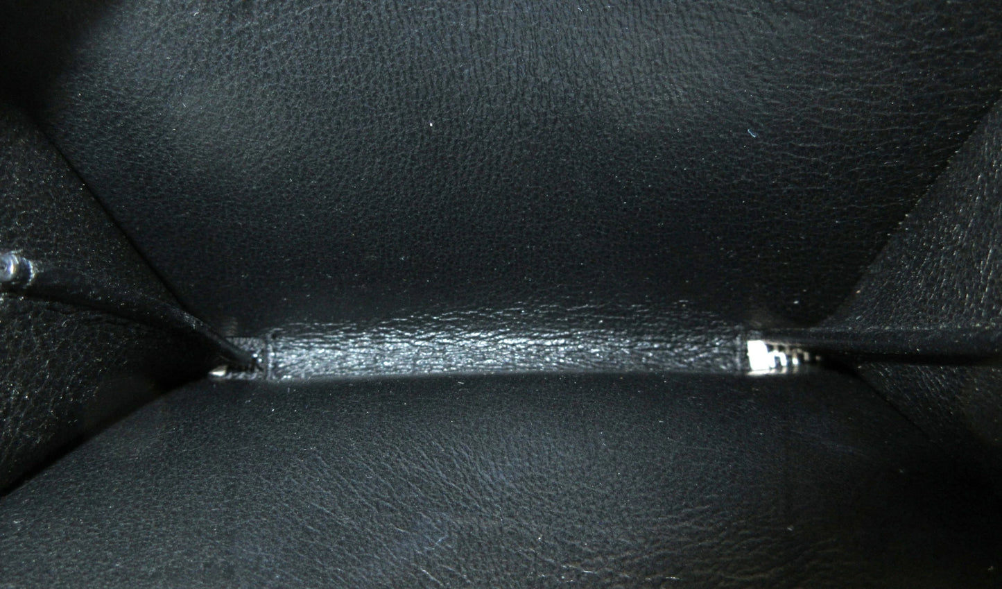 Yves Saint Laurent Paris V-stitch YSL logo leather compact wallet 403723